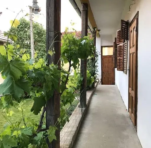 Feked Farmstay Σπίτι διακοπών *