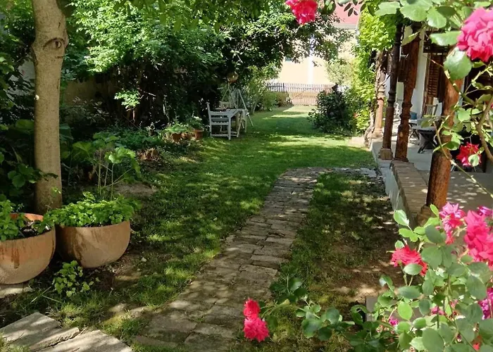 Feked Farmstay *